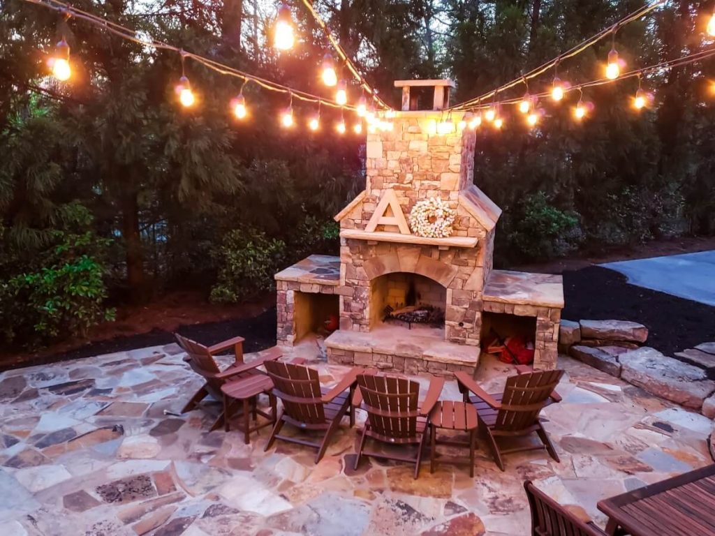 Outdoor Makeover : Pros and Cons: Outdoor Fire Pits and Fireplaces
