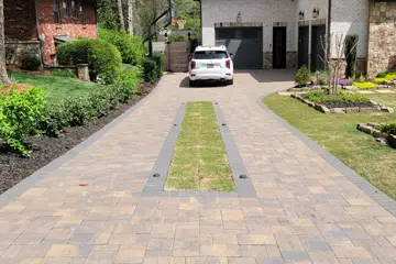 Outdoor makeover: Driveway-Parking-Ribbon