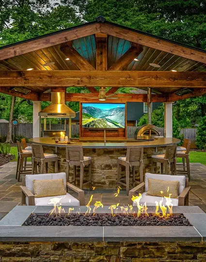 Outdoor kitchen must-haves for 2023 - Decks by Premier