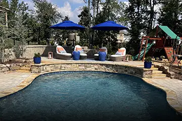 Outdoor makeover: Pool-House-Services