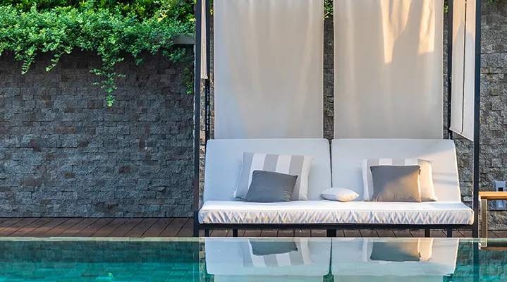 Outdoor Makeover: Backyard Pool House Design Ideas