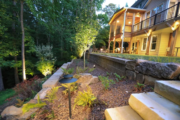 Outdoor Makeover: Retaining_Wall_With_Outdoor_Lighting_Design