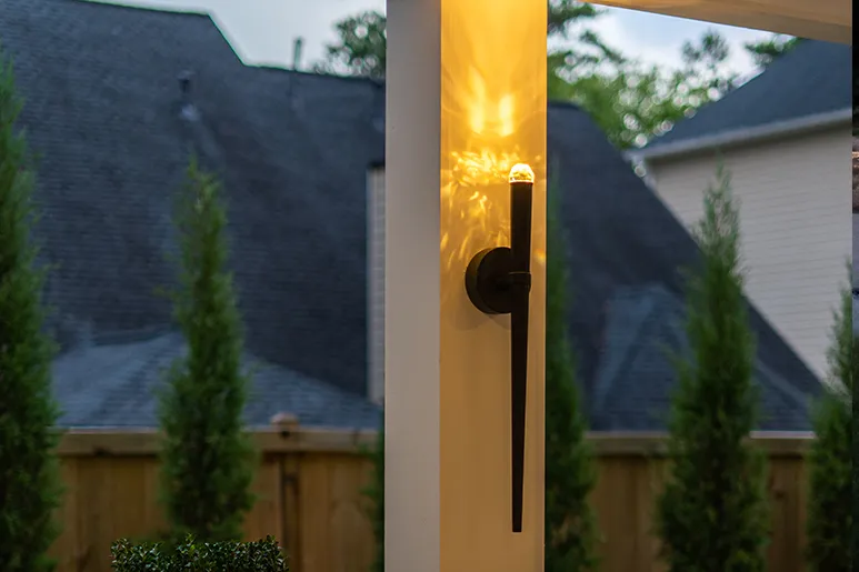 Outdoor-Hang-Wall-Sconces-Lighting