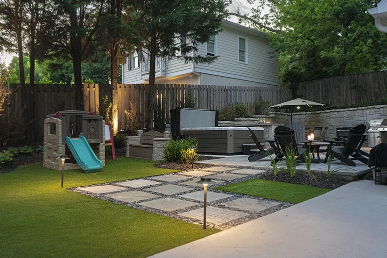 Backyard-Fence-Installation-Design