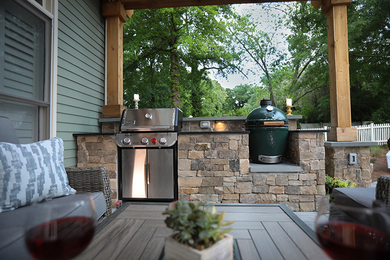 Modern Outdoor Kitchen Design