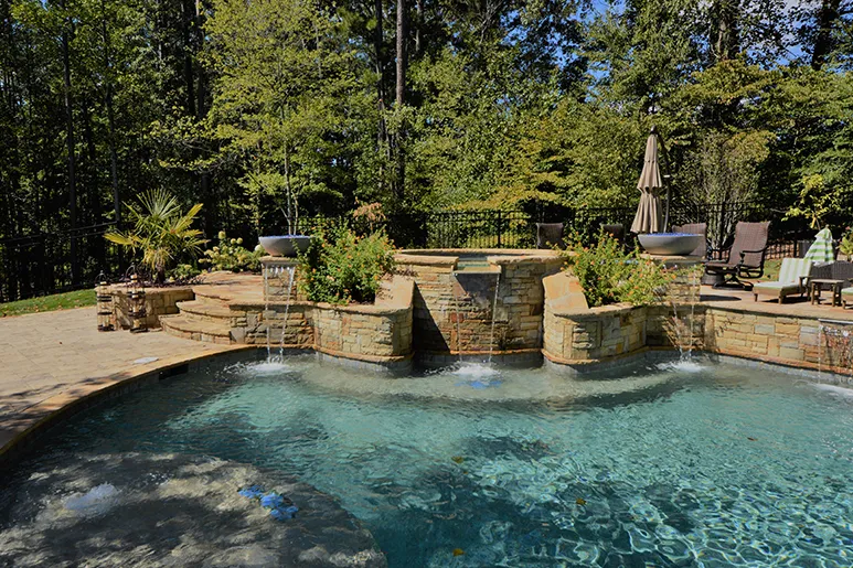 Pool with Water Feature Design