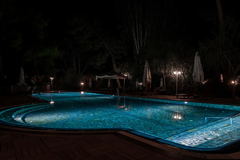 underwater-lighting-pool-design