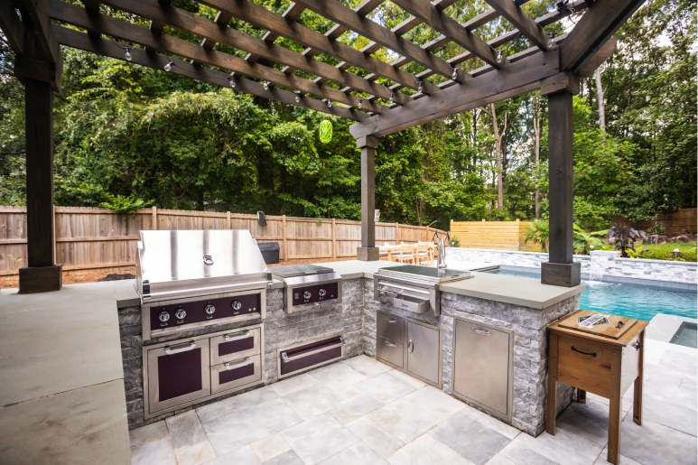 Luxury outdoor kitchen